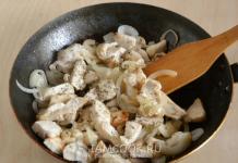 Kurczak ze szpinakiem: metody gotowania i ich szczegółowy opis