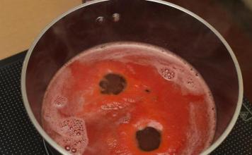 Successful recipes for harvesting watermelon juice for the winter