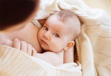 Come verificare se il bambino ha abbastanza latte e aumentare l'allattamento?