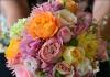 Bouquet nuziale di crisantemi: tipologie e regole di abbinamento