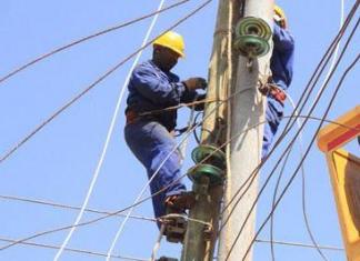 Specyfikacje dotyczące podłączenia do sieci elektrycznych
