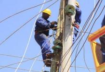Specyfikacje dotyczące podłączenia do sieci elektrycznych